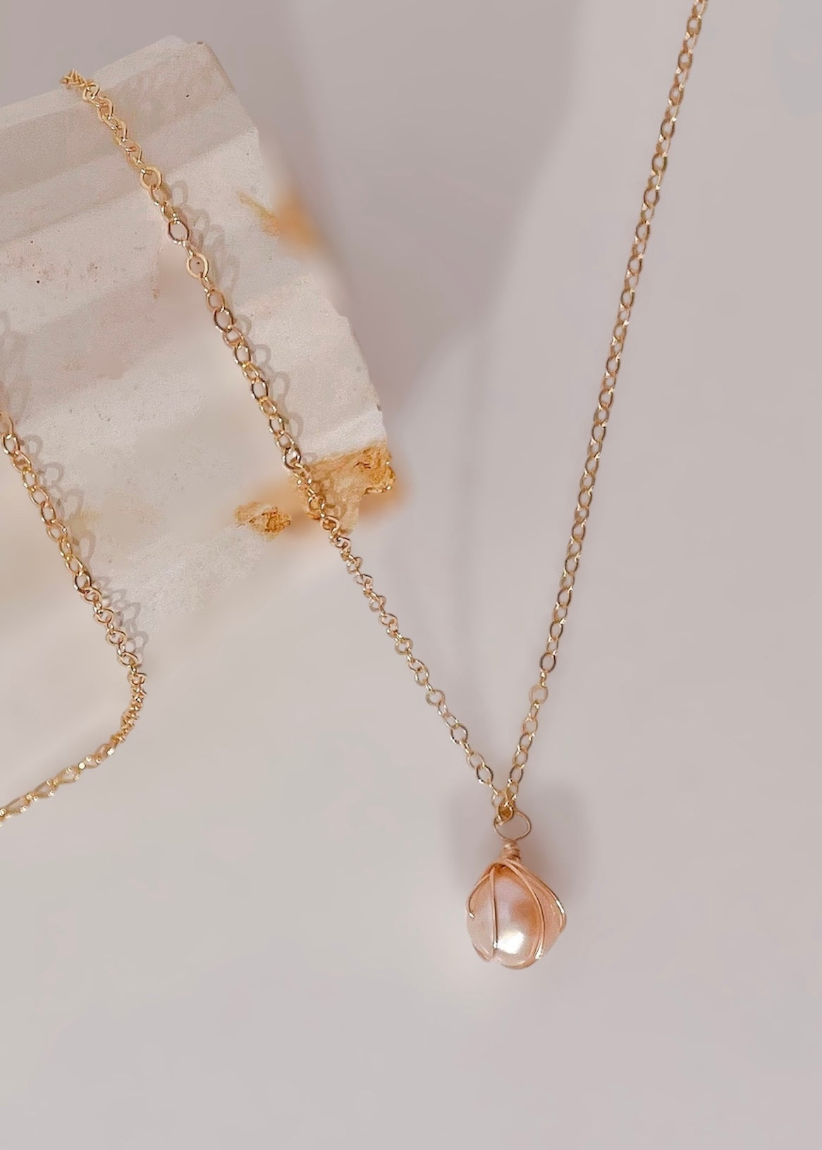 Peachy Wrap Pearl Necklace