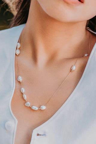The Modern Light Pearl Necklace