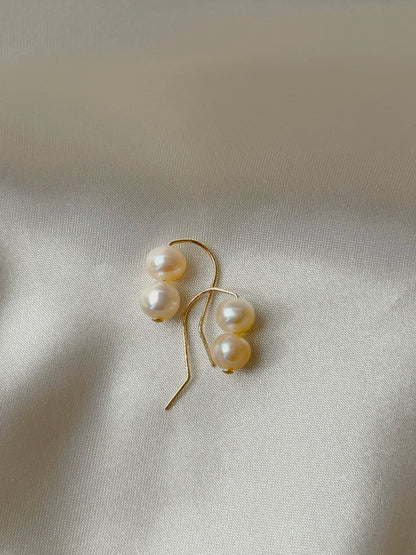 The Pearlescence Earrings