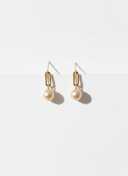 The Moonlit Beauty Pearl Earrings