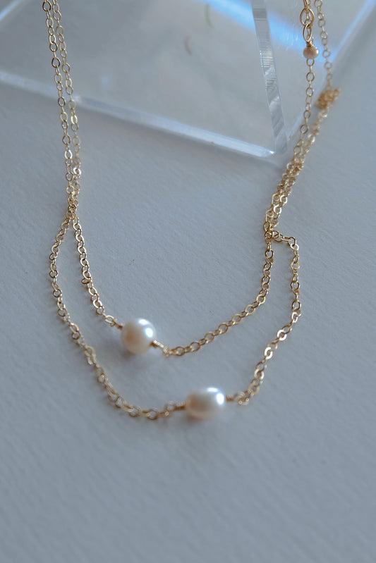 Hana Fresh Pearl Choker Necklace