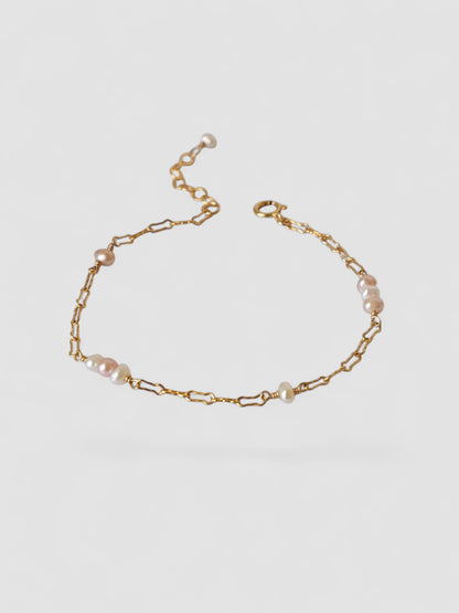 The Sea Spray Pearl Bracelet