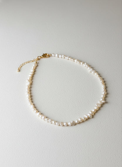 AILA Pearl Necklace