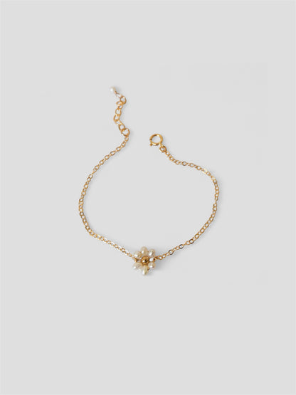 SHASTA Daisy Pearl Bracelet