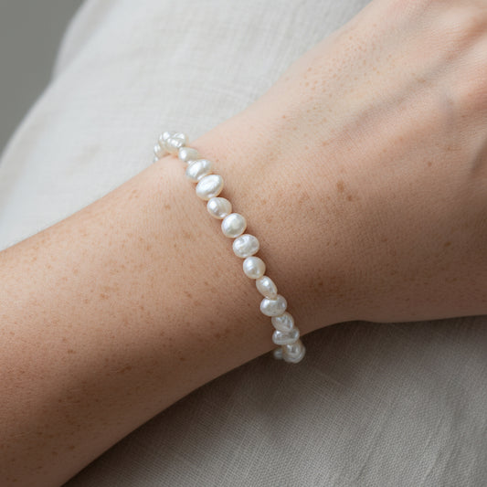 AILA Pearl Bracelet