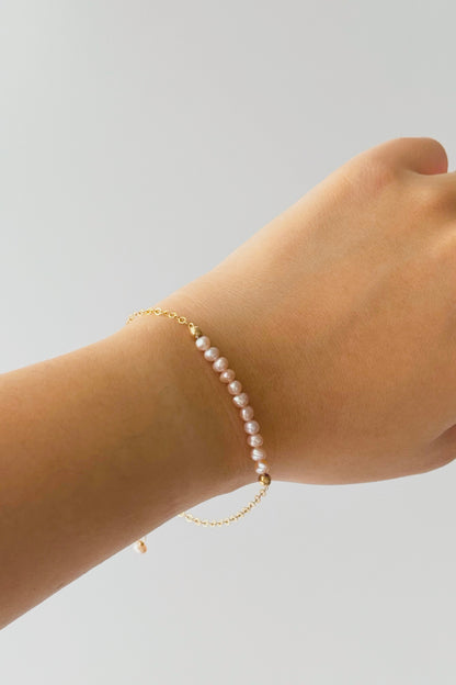 Dainty Fresh Pearl Bracelet