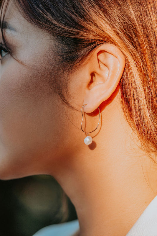 The Wave Crest Hoop Earrings