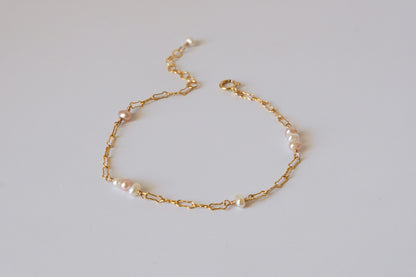 The Sea Spray Pearl Bracelet