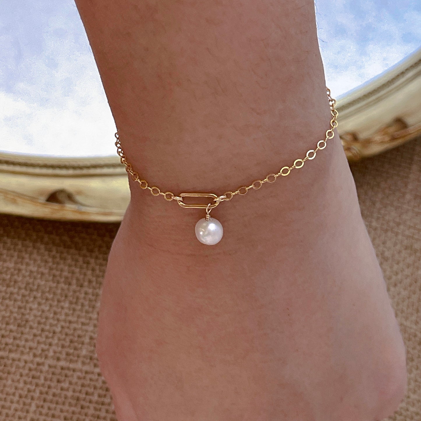 The Moonlit Beauty Pearl Bracelet