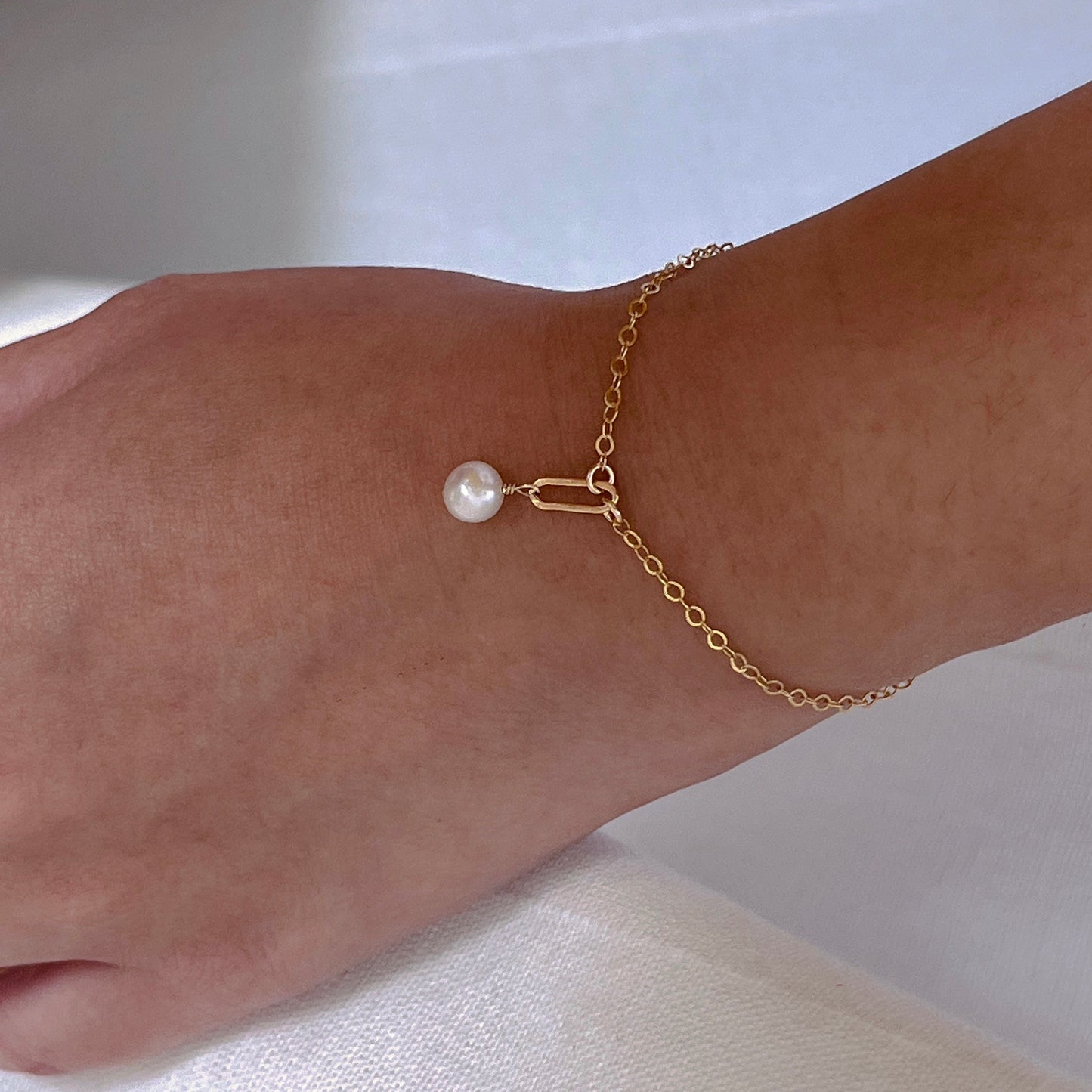 The Moonlit Beauty Pearl Bracelet