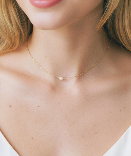 Hana Fresh Pearl Choker Necklace