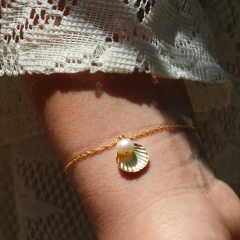 Calico Sea Shell Bracelet