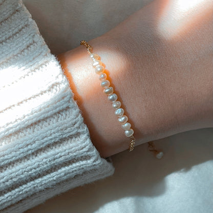 Dainty Fresh Pearl Bracelet