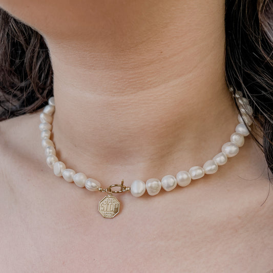 Unique Creation Pearl Clasp Necklace