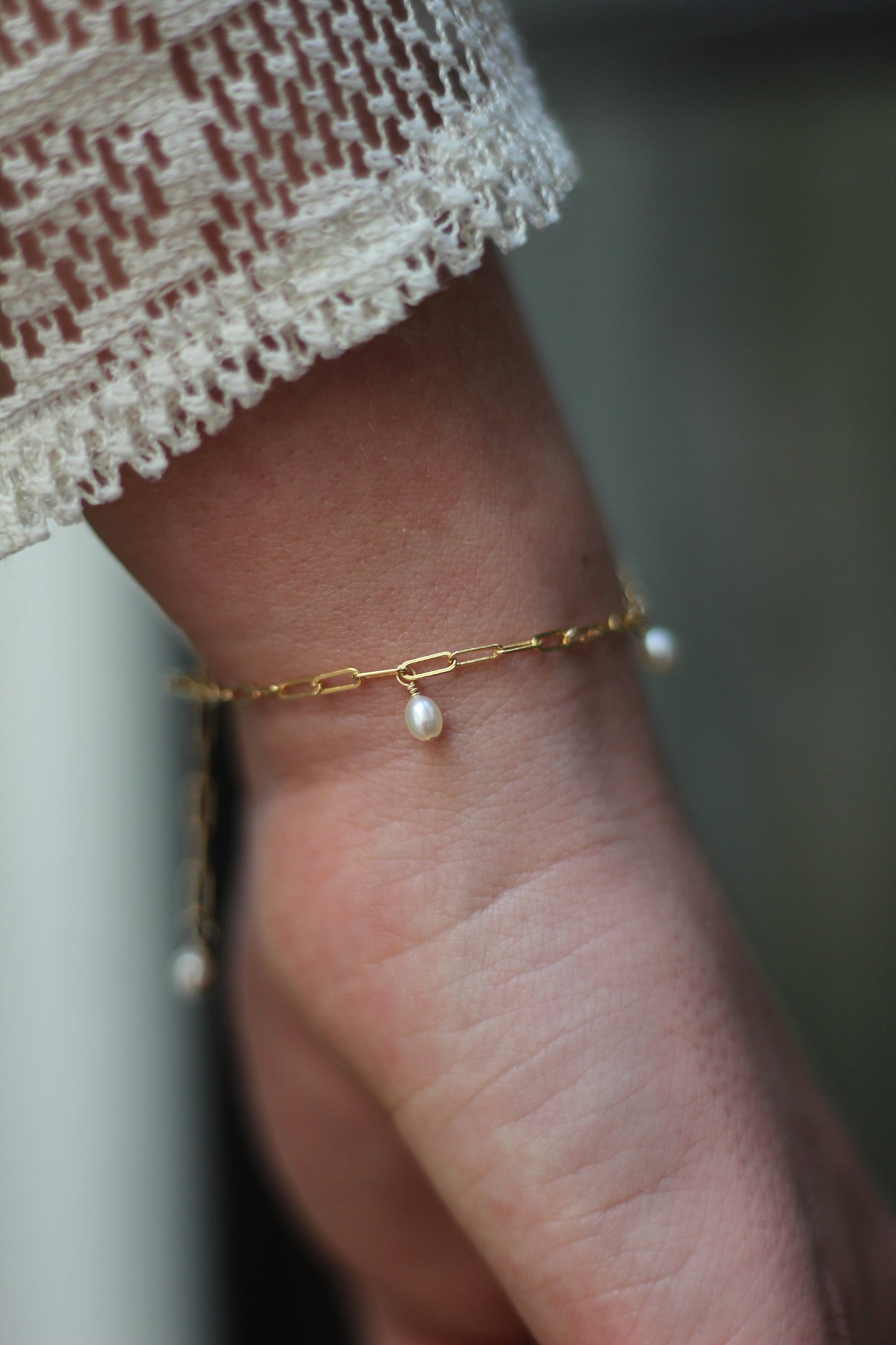 Pearl Dropping Link Bracelet